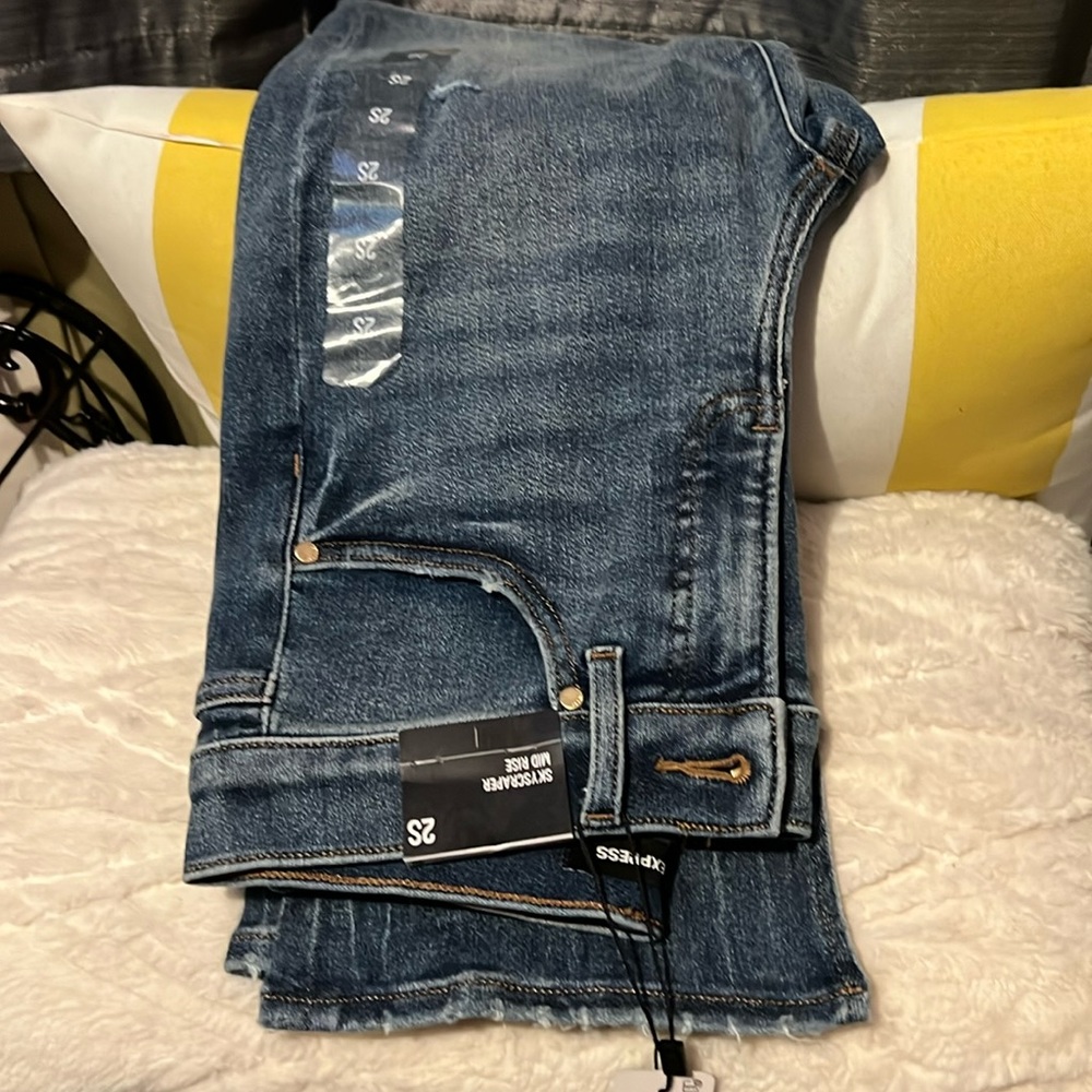 Express skyscraper mid rise 2S